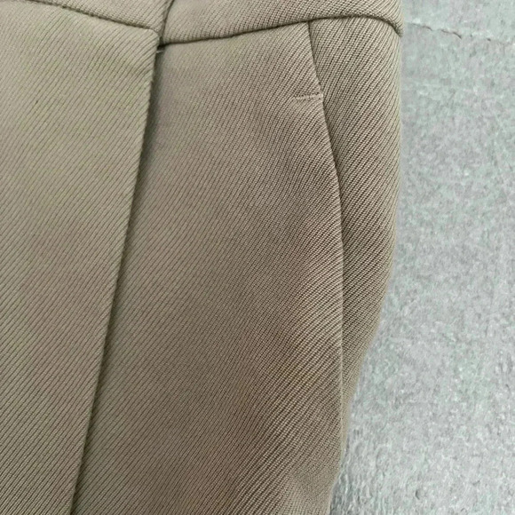 [36/US4]Authentic Gucci  Beige Wool Mini Wrap Skirt - Picture 3 of 11